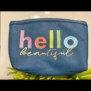 ruby and cash makeup bolsa